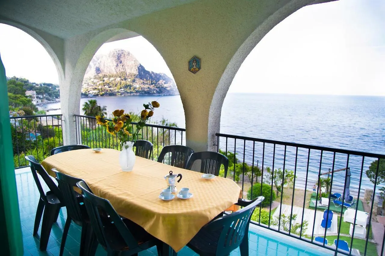 Villa Buonasera Santa Flavia 0*,  Italia